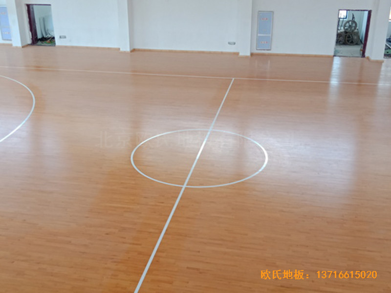 ����������ˮ��С�@���^�w��ľ�ذ尲�b����4