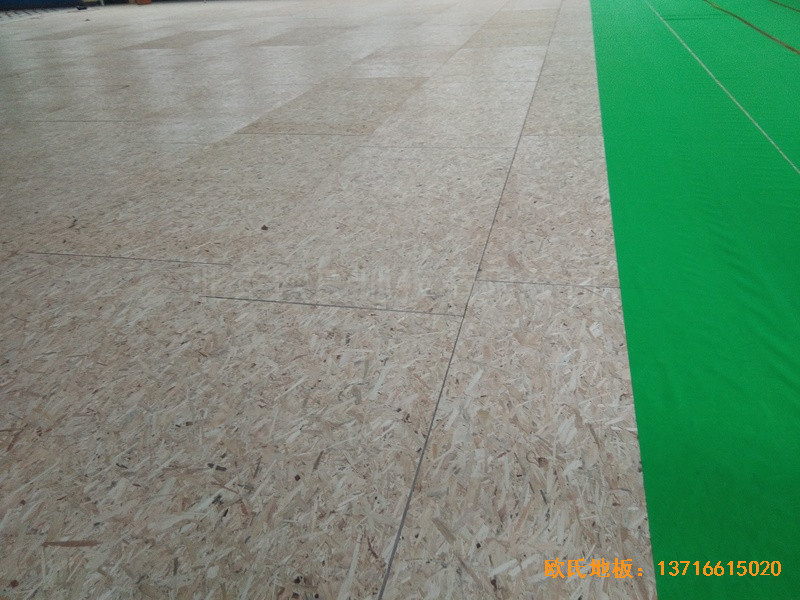 ɽ�|�����ˮ·С�W�@���^�w��ľ�ذ���O����2