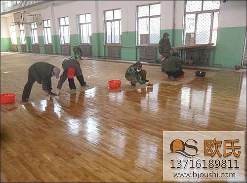 �ͻ��۰��������ˮ������֮�g��ʲô�^(q��)�e��