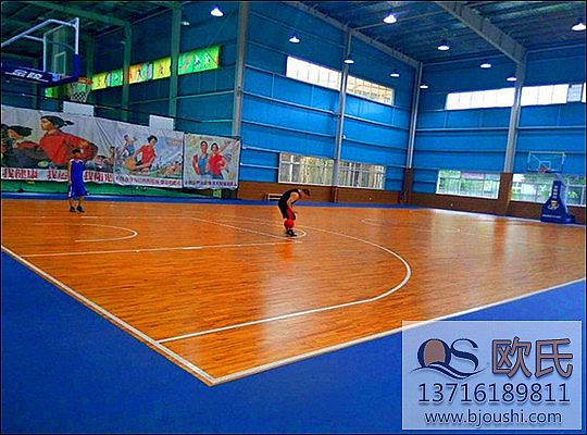 體育木地板生產(chǎn)廠家怎樣選才能更放心!