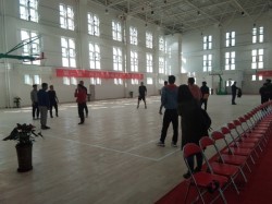 室內(nèi)籃球木地板防滑嗎